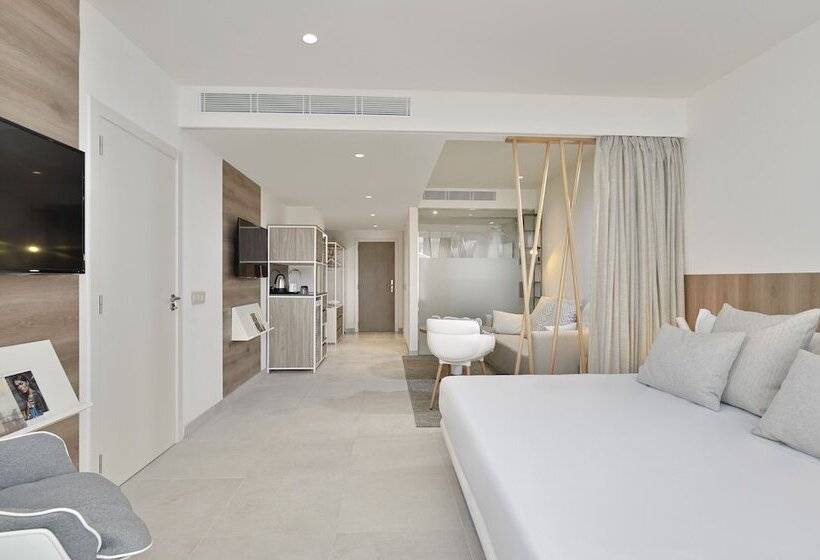 سوییت جونیور, Innside By Meliá Calviá Beach