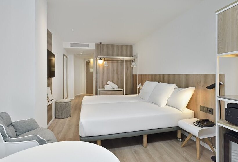 سوییت جونیور, Innside By Meliá Calviá Beach