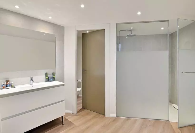 اتاق استاندارد با چشم‌انداز, Innside By Meliá Calviá Beach