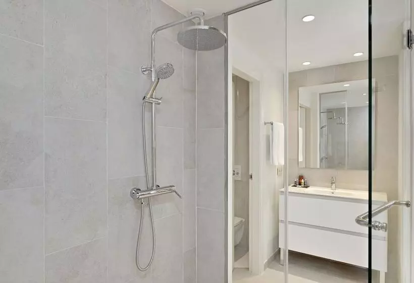 اتاق استاندارد با چشم‌انداز دریا, Innside By Meliá Calviá Beach
