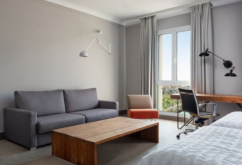 سوییت جونیور, Le Méridien Barcelona