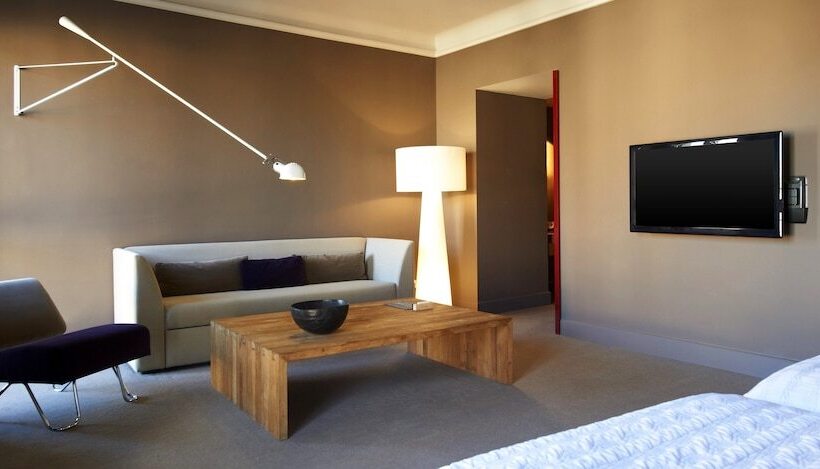 سوییت جونیور, Le Méridien Barcelona