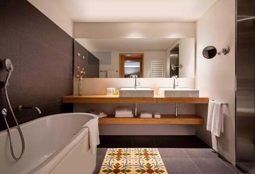 Suite with Terrace, Le Méridien Barcelona