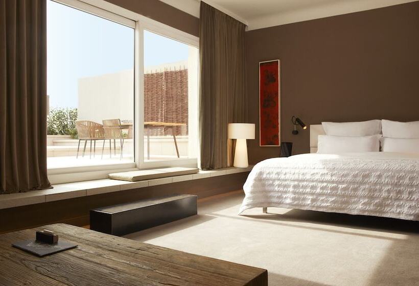 Suite with Terrace, Le Méridien Barcelona