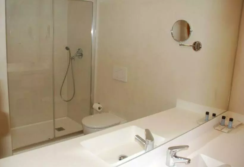 Standardzimmer, Los Robles