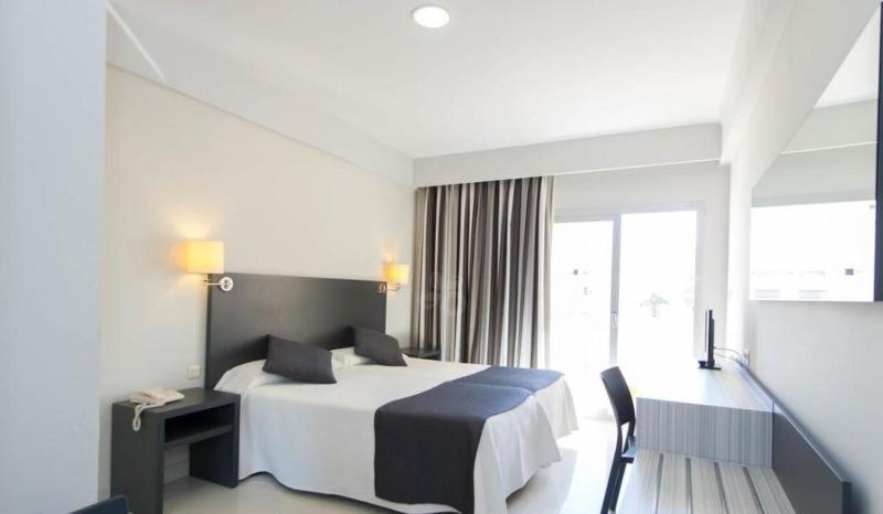 スタンダードルーム, Los Robles