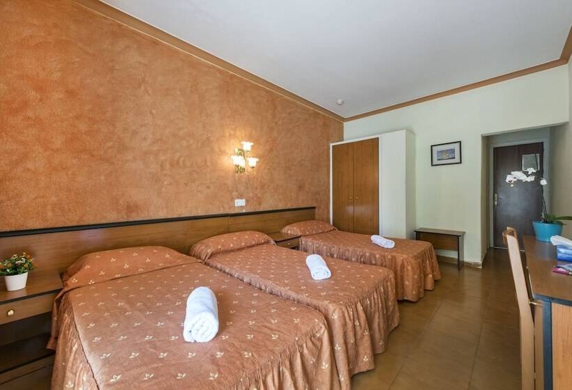 スタンダードトリプルルーム, Mar I Sol