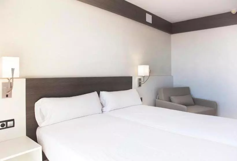 اتاق استاندارد با تراس و چشم‌انداز دریا, Medplaya Hotel Santa Monica