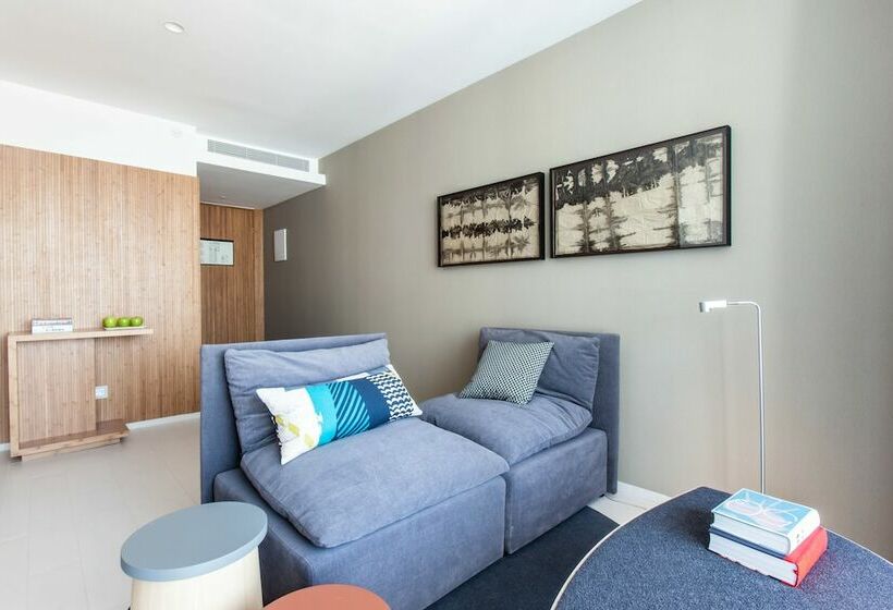 سوییت جونیور, Ocean Drive Talamanca