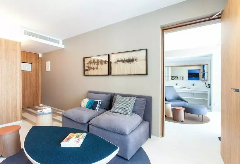 سوییت جونیور, Ocean Drive Talamanca