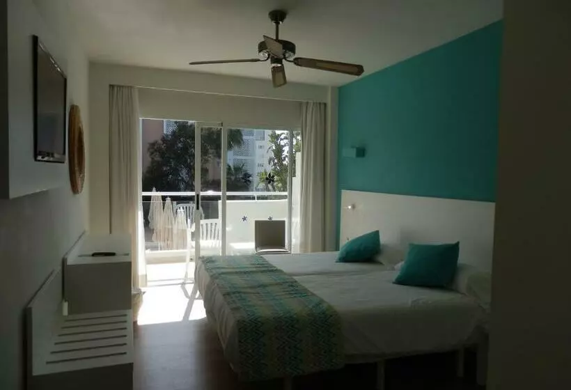 Quarto Triplo Standart, Oleander