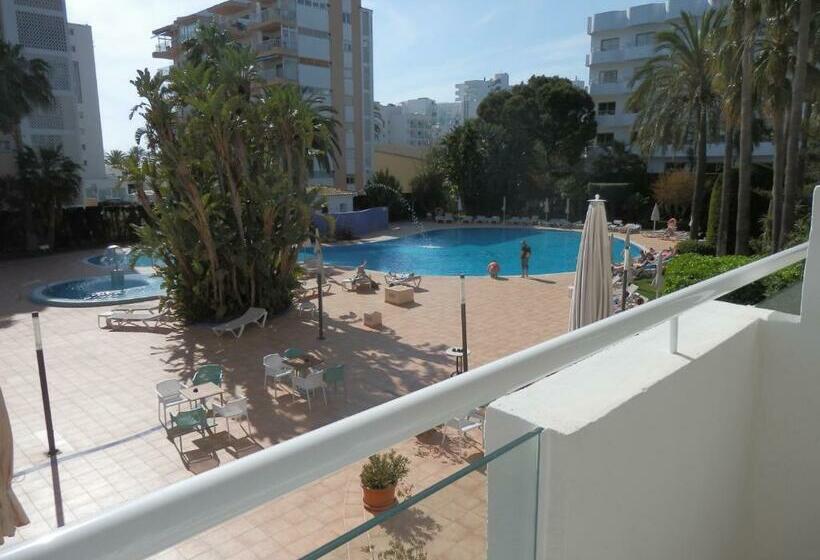 Номер Стандарт Трехместный, Oleander