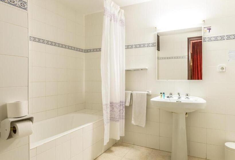 Standard Yhden Hengen Huone, Orosol By Typic Hotels