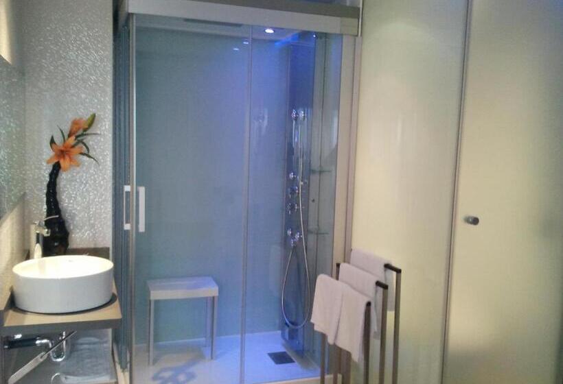 Люкс с гидромассажем, Orosol By Typic Hotels