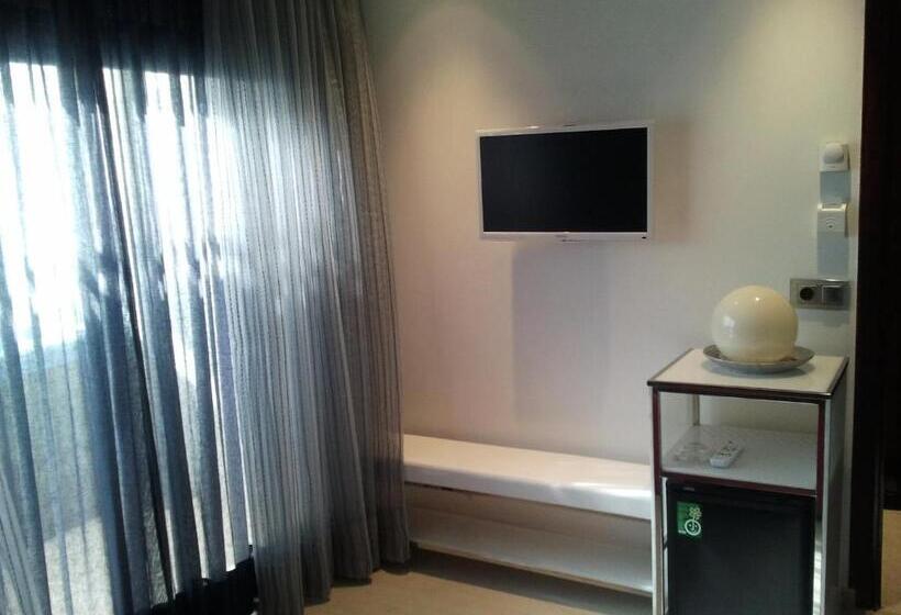 Люкс с гидромассажем, Orosol By Typic Hotels