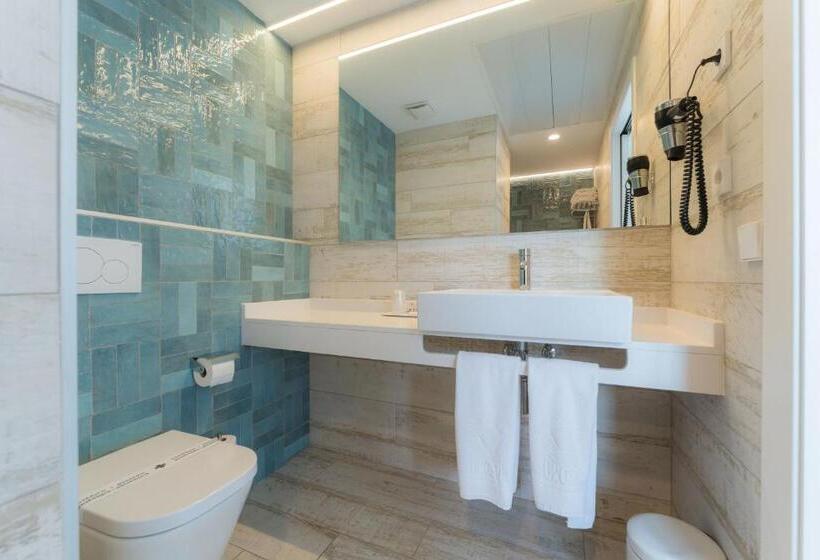 Полулюкс, Orosol By Typic Hotels