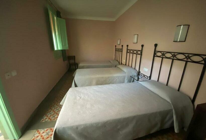 اتاق استاندارد سه نفره, Peninsular