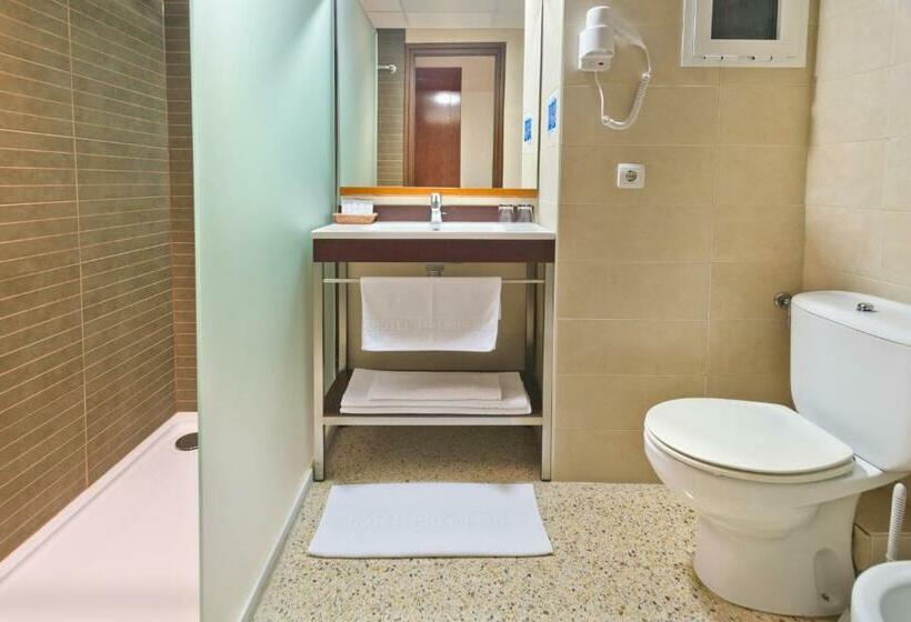 스탠다드 트리플 룸 풀장 전망, President