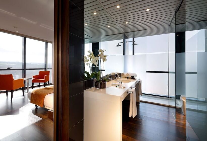 اتاق استاندارد سه نفره, Crisol Puerta De Burgos