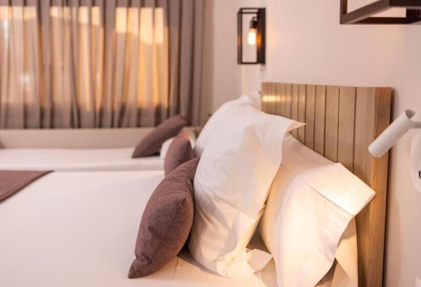 Четырехместный Номер Superior, Rvhotels Broquetas Spa Termal