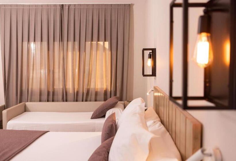 اتاق سه نفره سوپریور با چشم‌انداز باغ, Rvhotels Broquetas Spa Termal