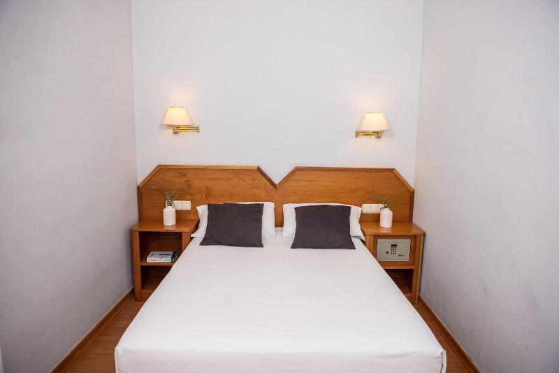 Четырехместный Номер Стандарт, Rvhotels Broquetas Spa Termal