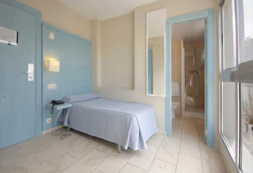 스탠다드 트리플 룸, Safari