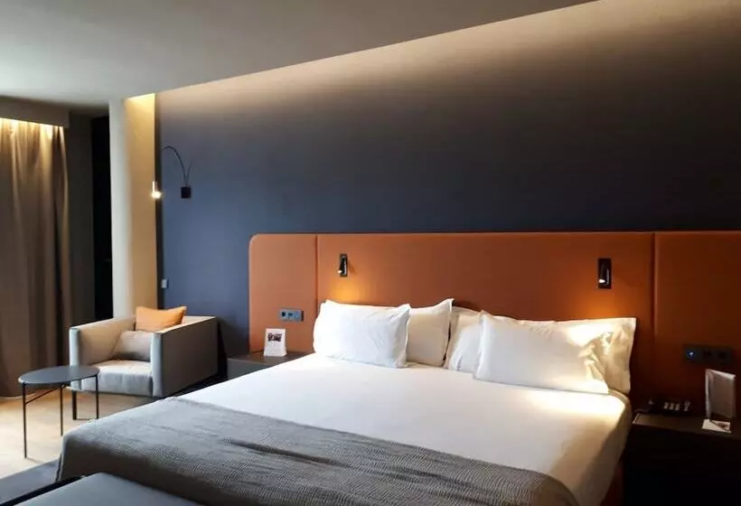 Superior Room with Terrace, Silken Ramblas