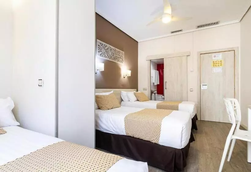 اتاق استاندارد سه نفره, Sweet Hotel Continental