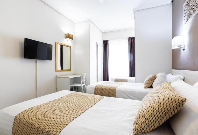اتاق استاندارد سه نفره, Sweet Hotel Continental