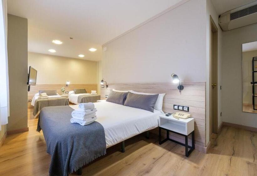 חדר קלאסי לארבעה, Torres Manlleu