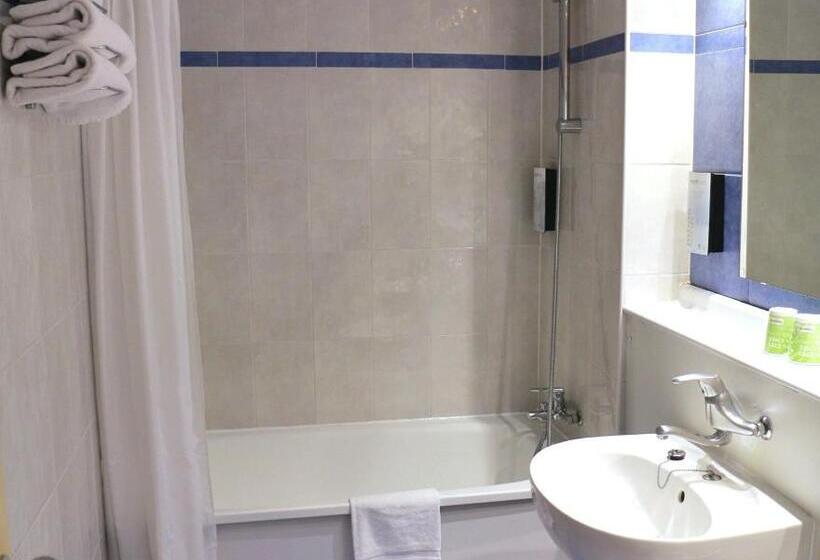 Номер Стандарт, Travelodge Barcelona del Vallès