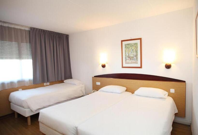 Номер Стандарт, Travelodge Barcelona del Vallès