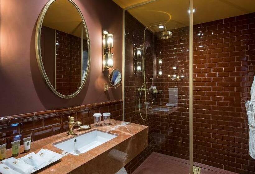 Номер Премиум, Vincci Mae