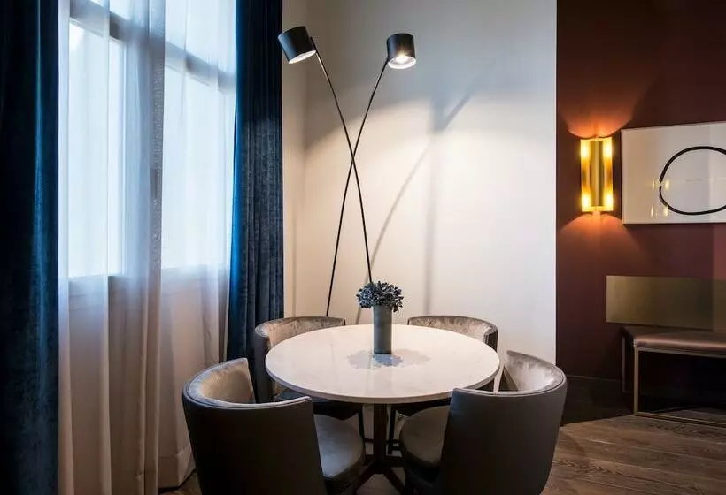 Deluxe-huone, Vincci Mae