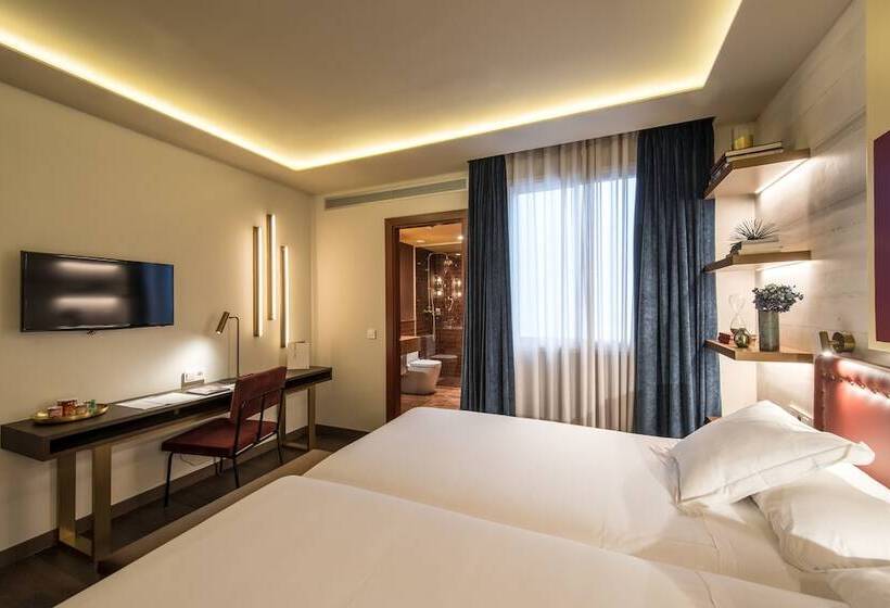 Economy-huone, Vincci Mae