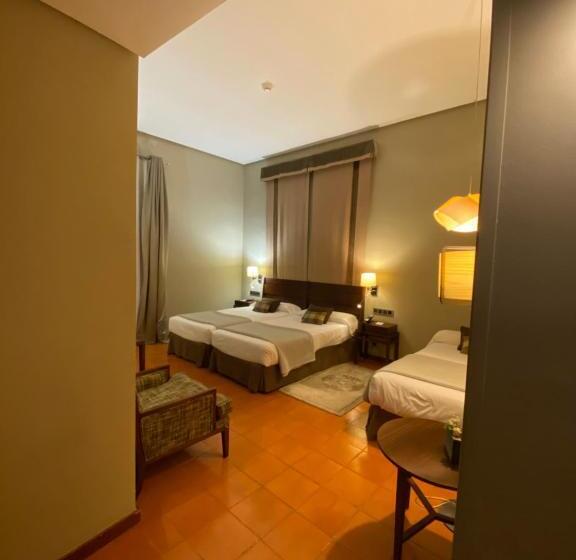 스탠다드 룸, Parador De Caceres