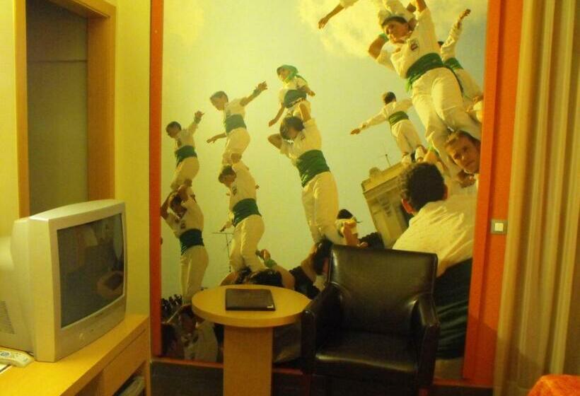 חדר סטנדרט לשלושה, Pere Iii El Gran