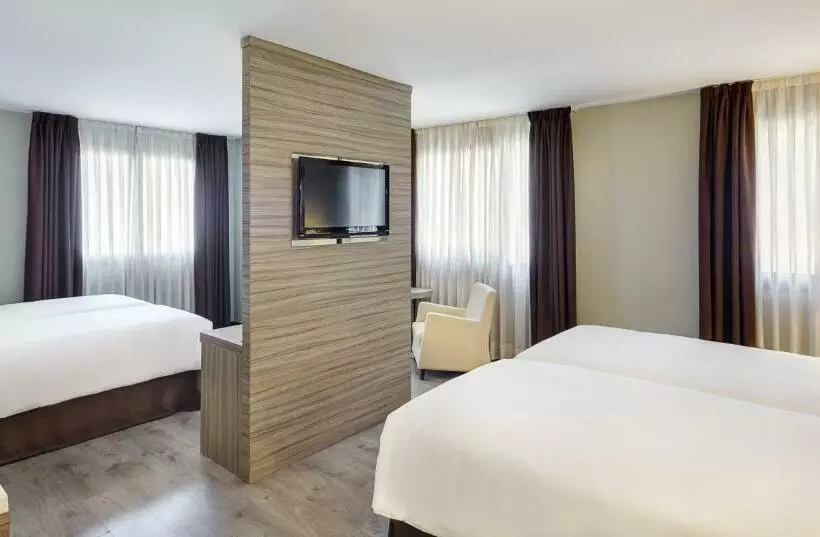 اتاق خانوادگی, Gran Hotel Luna de Granada