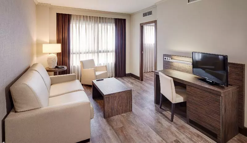 سوییت جونیور, Gran Hotel Luna de Granada