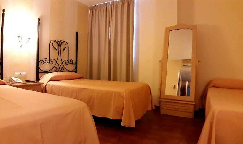 חדר סטנדרט לשלושה, Crisol Chiclana