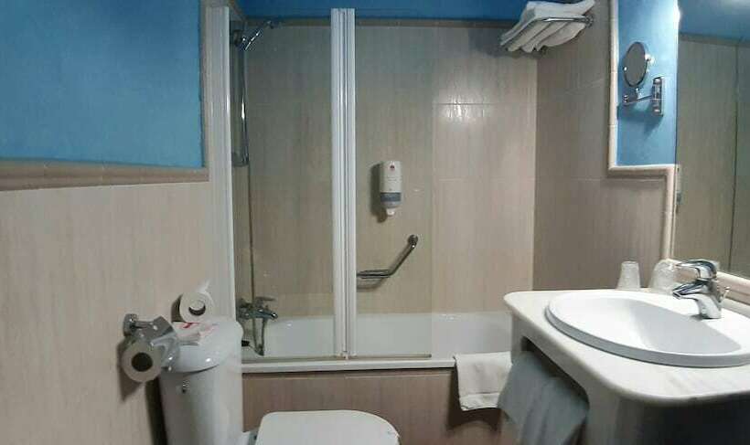 חדר סטנדרט לשלושה, Crisol Chiclana