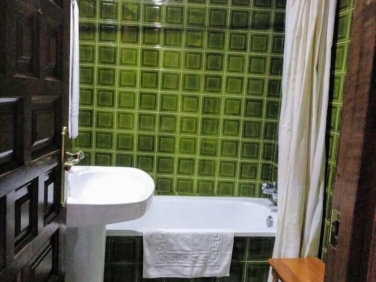 Habitación Estàndard Individual, Albucasis