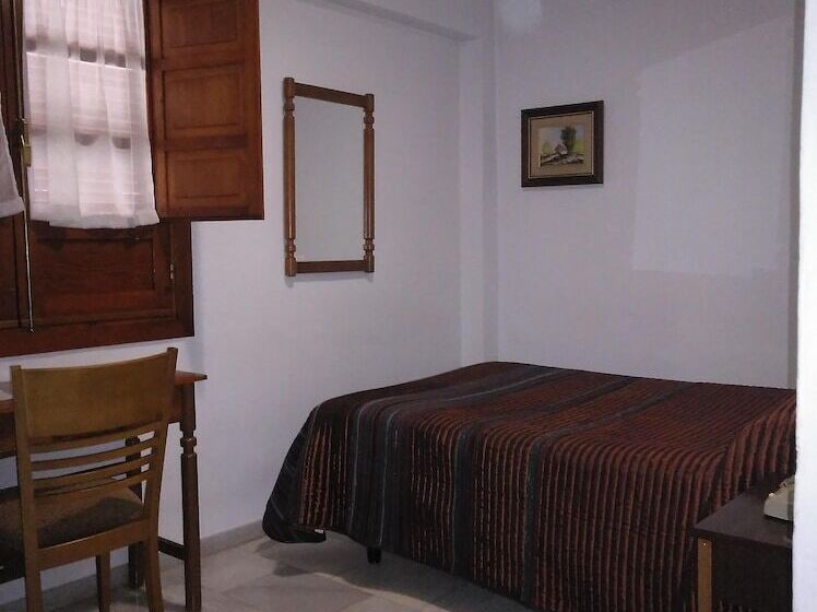 Habitación Estàndard Individual, Albucasis