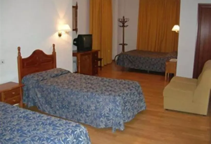 Cameră Triplă Standard, Andalucia