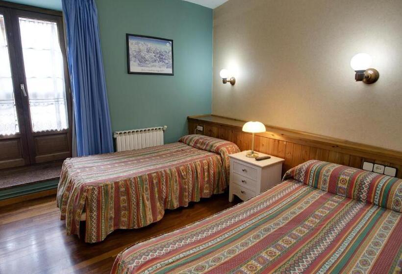 标准间, Avenida Benasque