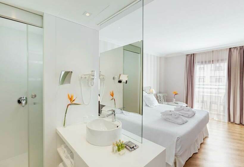 디럭스 룸 측면 바다 전망, Barcelo Isla Canela