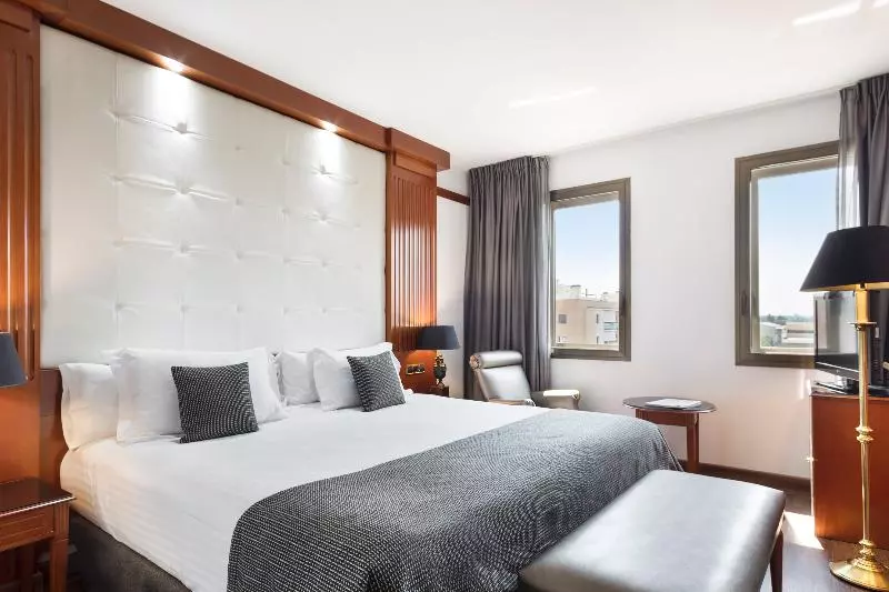 سوییت جونیور, Best Western Premier Cmc Girona