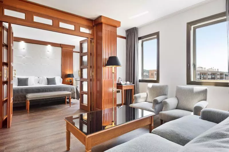 سوییت جونیور, Best Western Premier Cmc Girona