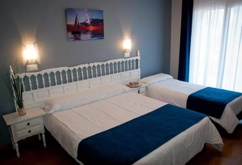 Üç Kişilik Standart Oda, Campomar